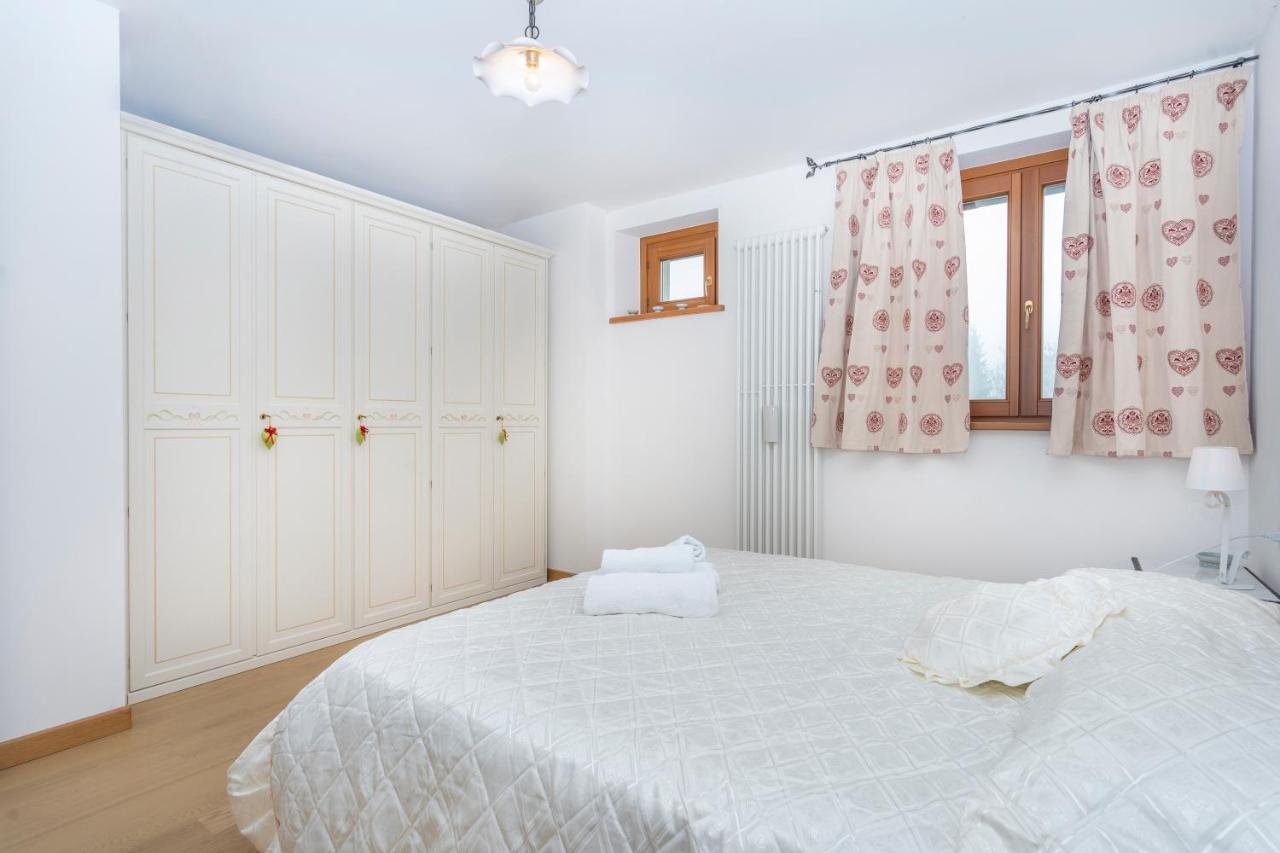 Golf View Apt With Parking And Mountain View! Apartment Tarvisio Bagian luar foto