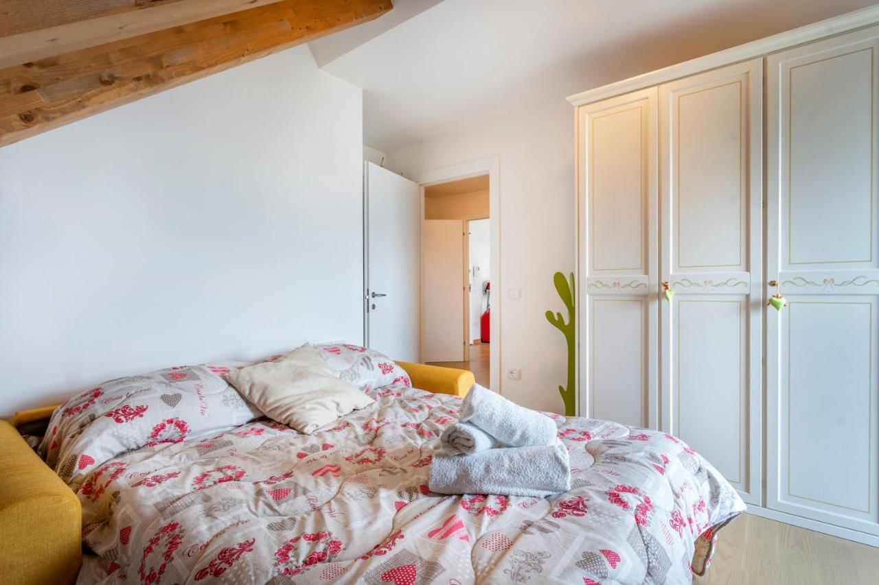 Golf View Apt With Parking And Mountain View! Apartment Tarvisio Bagian luar foto